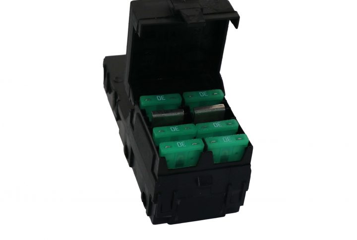 جعبه فیوز ایساکو