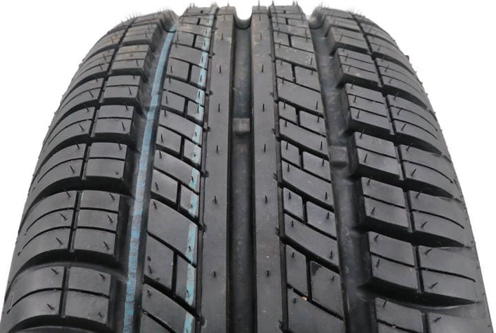 barez-tire-size-205-60-r14
