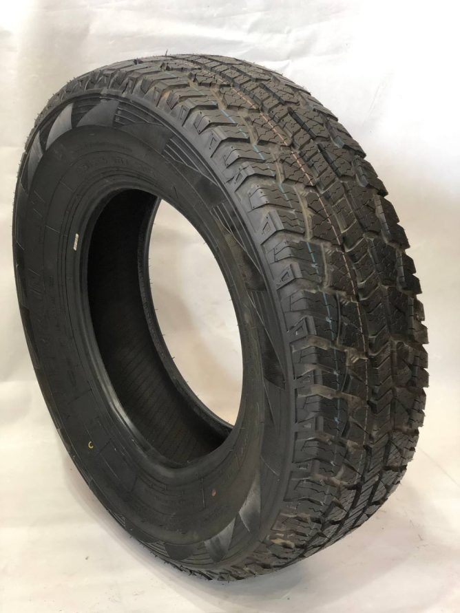 لاستیک هیلو (HILO) مدل (X-TERRAIN XT1) سایز 235/70R16